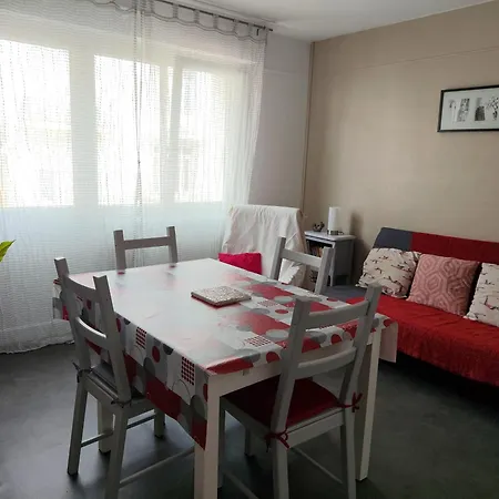 Apartamento T3 A 200m De La
